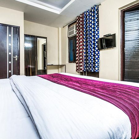 Hotel O Crosswinds Residency Indirapuram المظهر الخارجي الصورة
