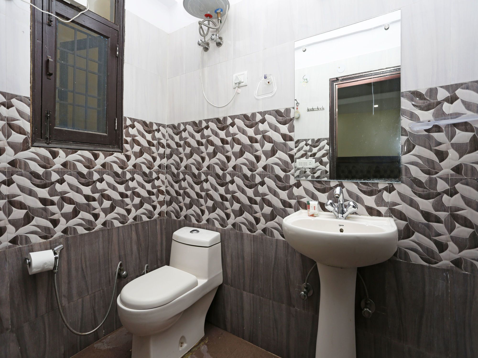 Hotel O Crosswinds Residency Indirapuram المظهر الخارجي الصورة