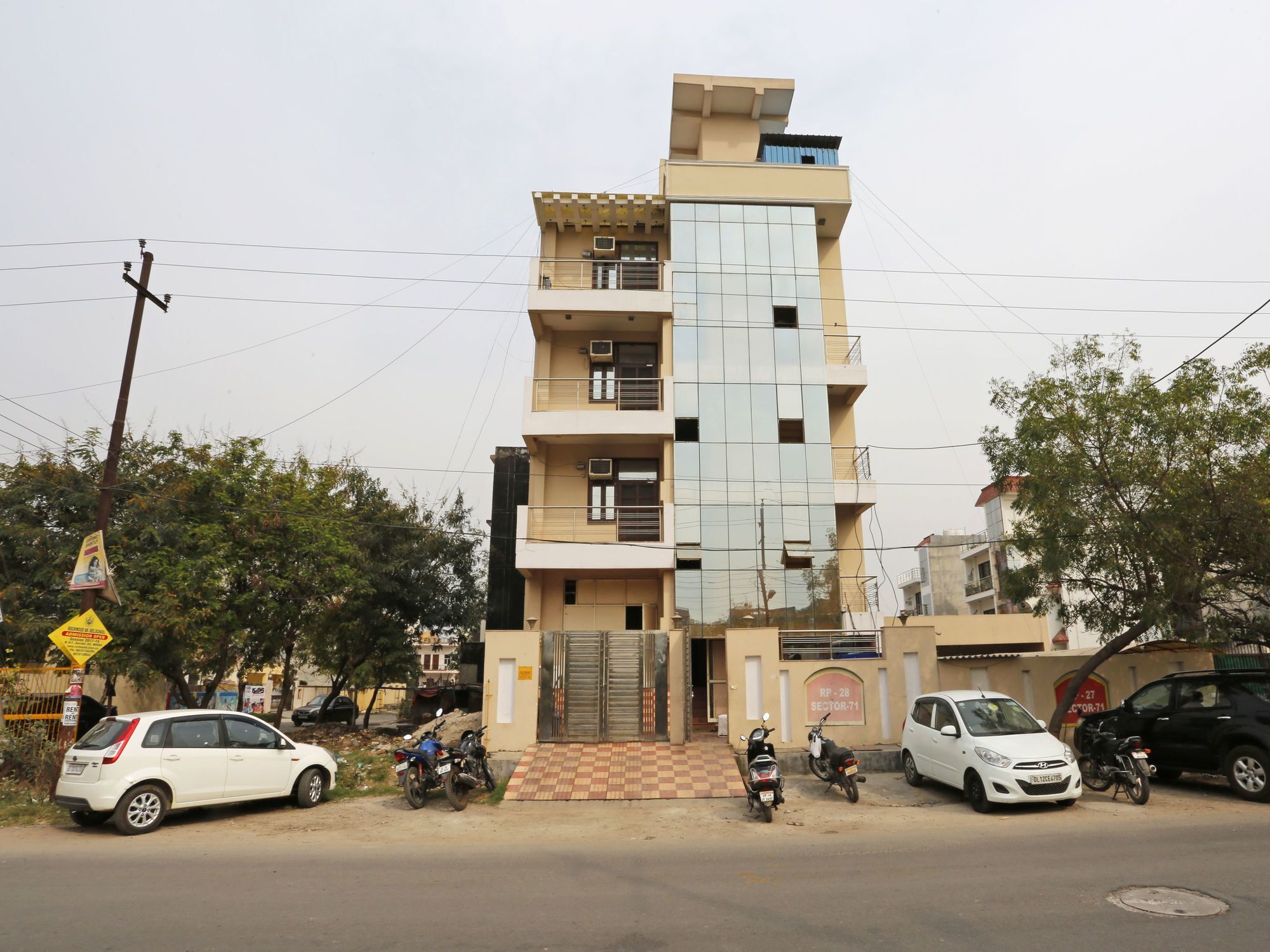 Hotel O Crosswinds Residency Indirapuram المظهر الخارجي الصورة